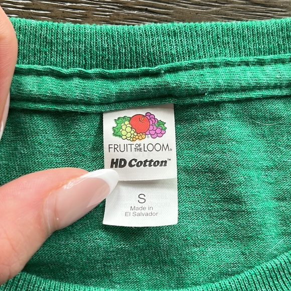 Green Lucky charms cereal magically delicious leprechaun graphic novelty tee S - Picture 7 of 8